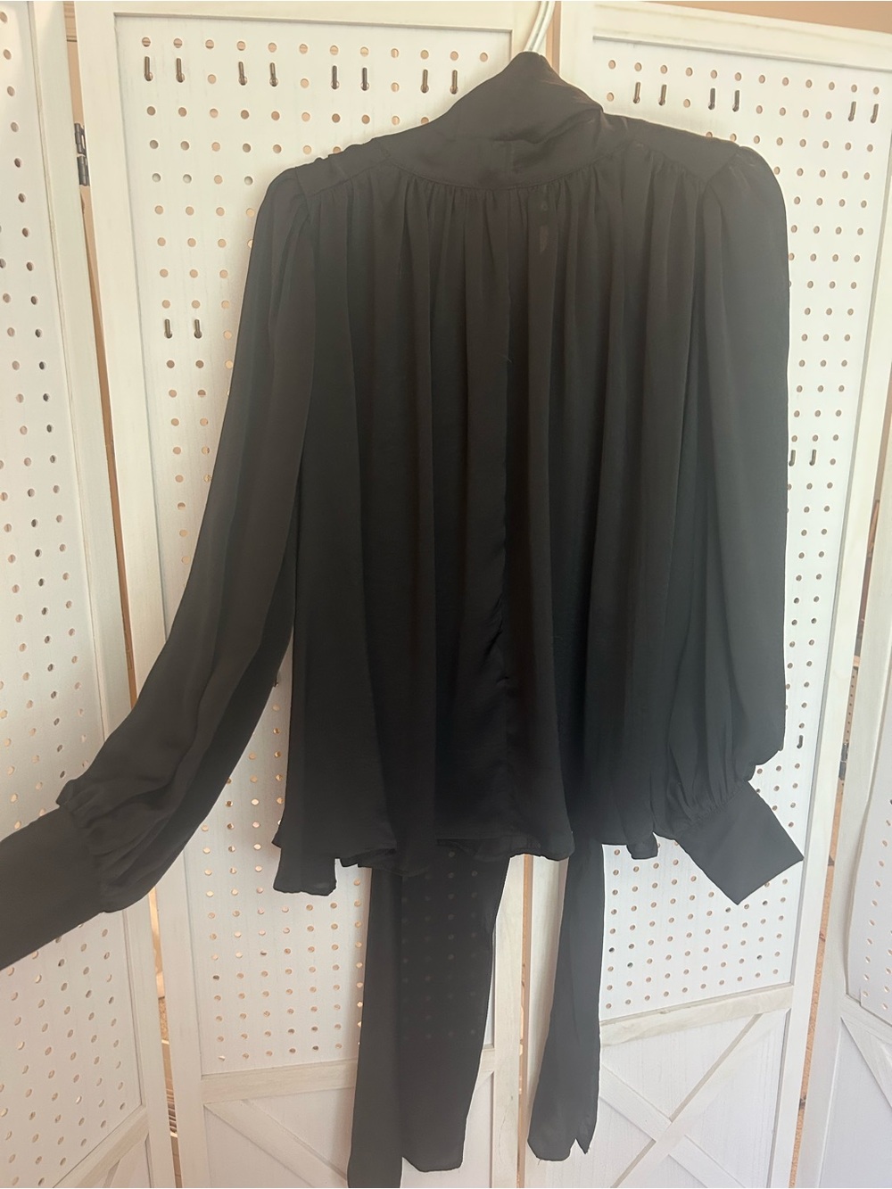 Elegant Black Long-Sleeve Blouse